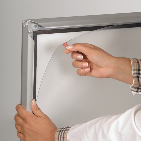 Gatebukken leveres inklusiv plastfronter