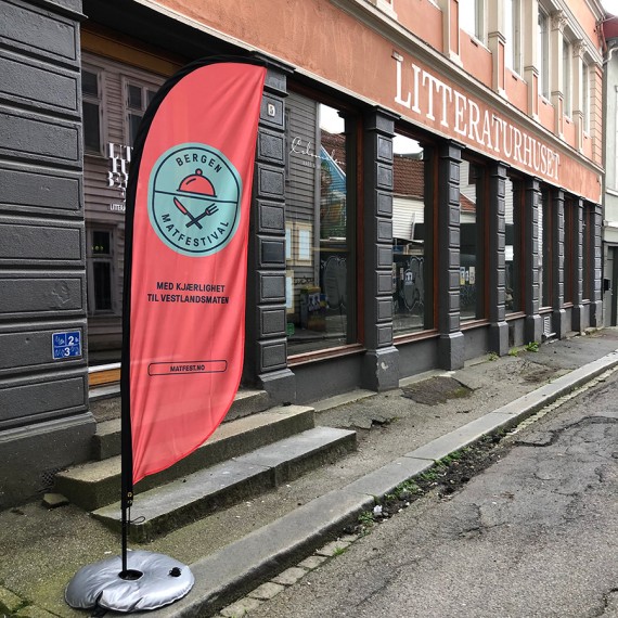 Kjøp vannpose til beachflagg hos Skiltdisplay